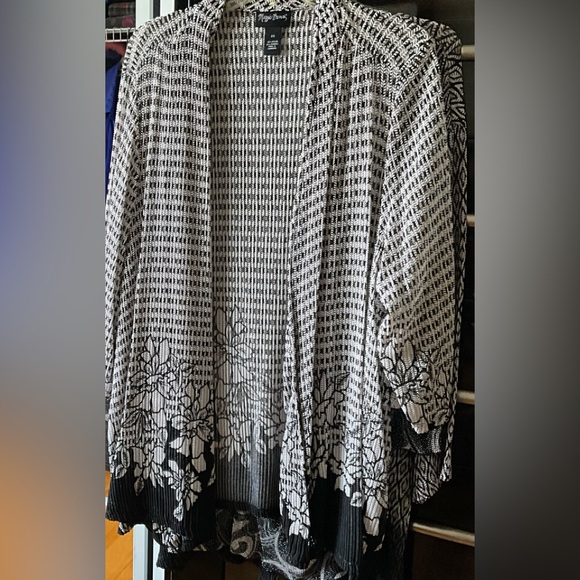 Cardigan - Picture 1 of 3